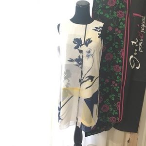 White House Black Market Top